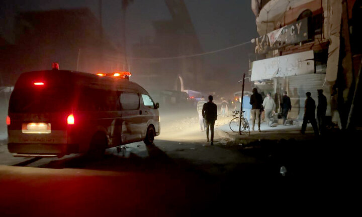 Photos: Israeli regime bombs Al-Mamdani Hospital in Gaza