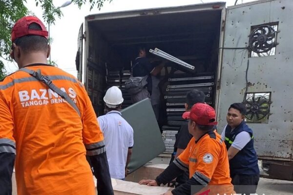 Indonesia charity organization sends clothes to quake-hit Muslims in Myanmar