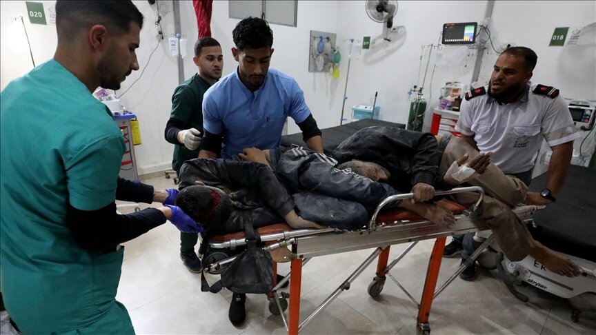 21 martyrs and 64 wounded people arrived at Gaza hospitals in 24 hrs; death toll 50,933