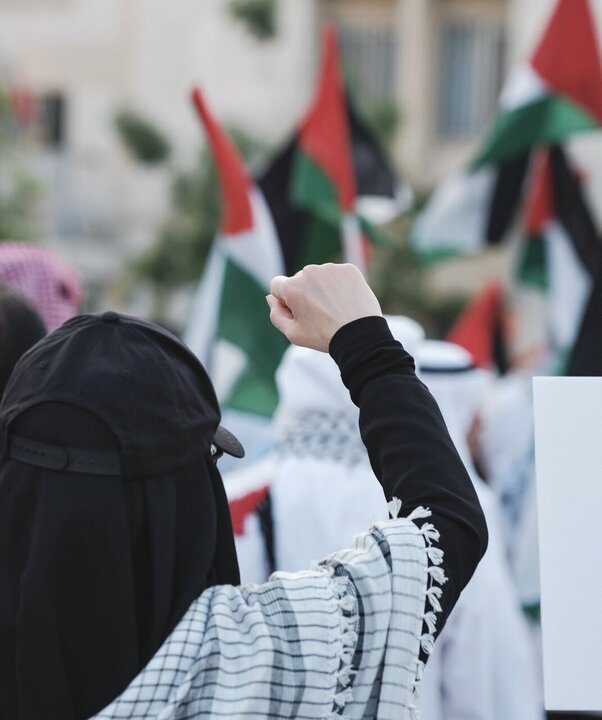 Photos: Bahrainis strike to protest genocide in Gaza
