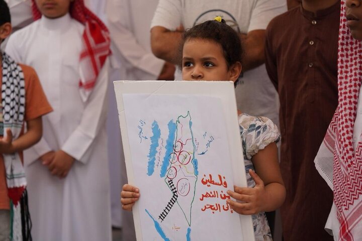 Photos: Bahrainis strike to protest genocide in Gaza