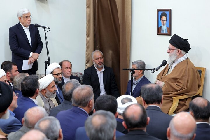 دیدار مسئولان با رهبر انقلاب
