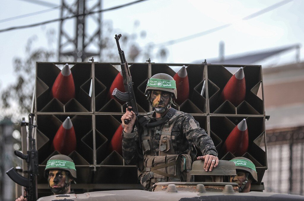 Hamas official: resistance’s weapons “are not subject to discussion”
