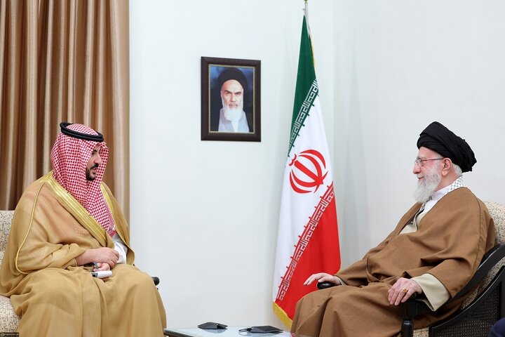 دیدار با رهبری
