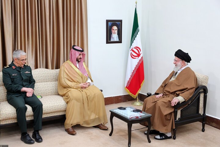 دیدار با رهبری