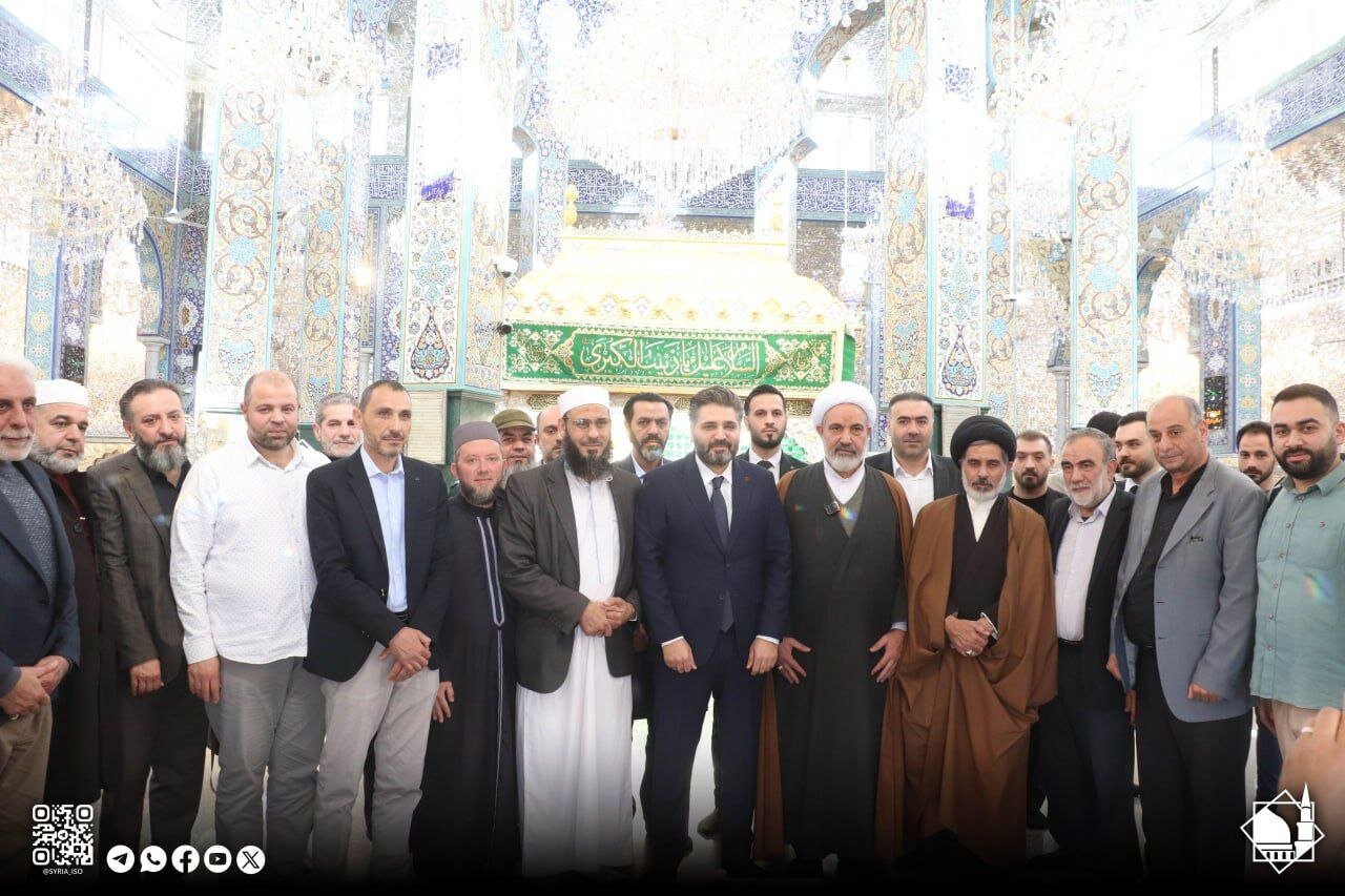 دیدار وزیر فرهنگ سوریه با جمعی از علما شیعه در حرم حضرت زینب(س)