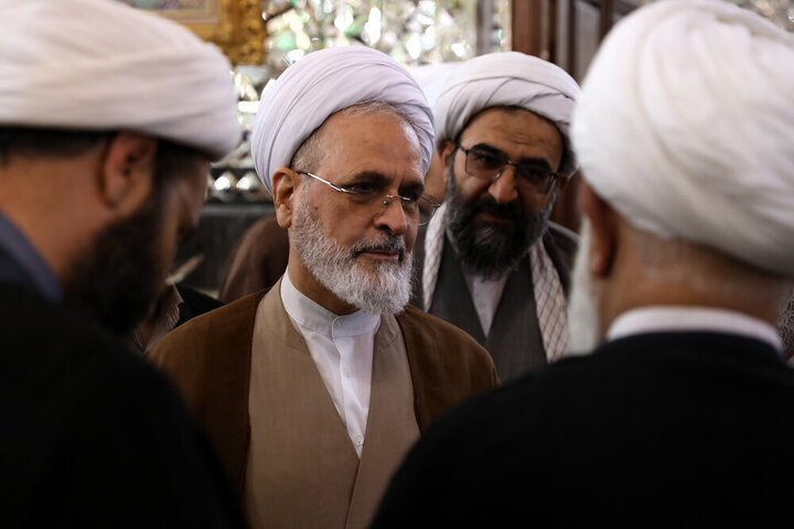 Photos: Head of Iran's Seminaries attends Shah Abdol-Azim Shrine