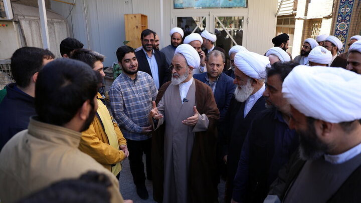 Photos: Head of Iran's Seminaries attends Shah Abdol-Azim Shrine