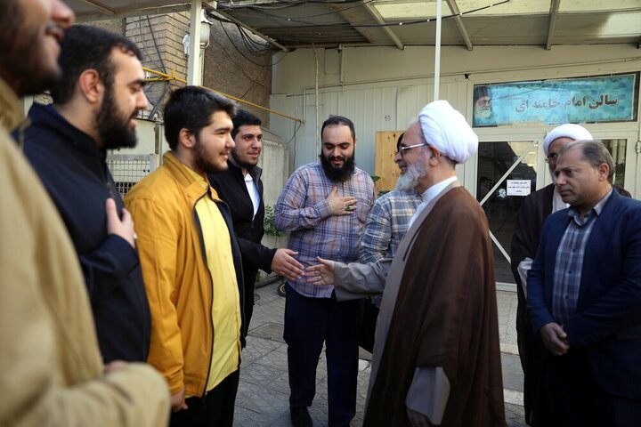 Photos: Head of Iran's Seminaries attends Shah Abdol-Azim Shrine