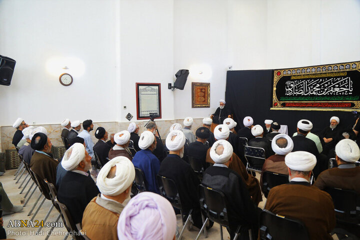 Photos: Grand Ayatollah Nouri Hamedani attends Imam Sadiq mourning procession