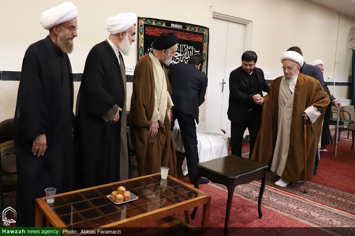 Photos: Imam Sadiq mourning ceremony held at office of Ayatollah Makarem Shirazi