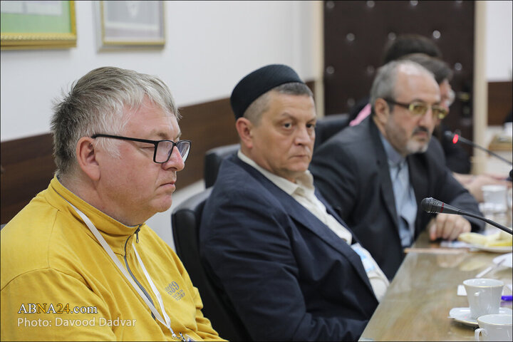Photos: Russian Islamic figures meet with Secretary General of AhlulBayt World Assembly