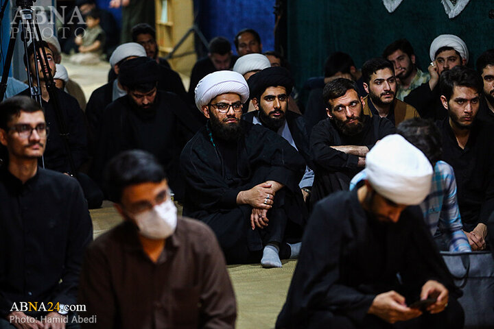 Photos: Memorial ceremony of martyrs of Haqqani Seminary held with presence of Ayatollah Ramazani
