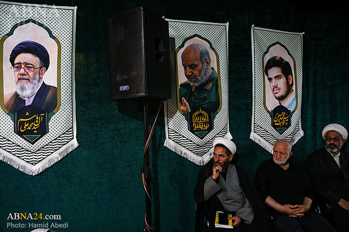 Photos: Memorial ceremony of martyrs of Haqqani Seminary held with presence of Ayatollah Ramazani