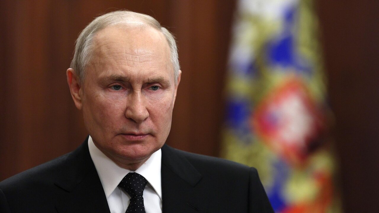 Russian President offers condolences to Supreme Leader over explosion in southern Iran