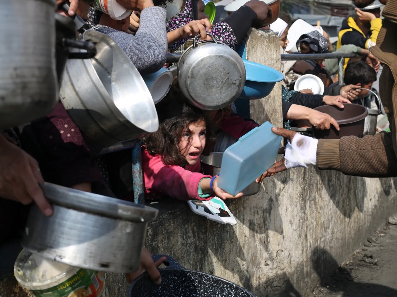 Qatar Demands Global Action to Force Israel's Aid Access to Gaza