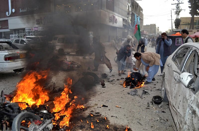 انفجار تروریستی در پاکستان ۲۲ کشته و زخمی برجا گذاشت