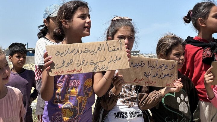 Photos: Children in Khan Yunis demand end of crimes Israeli regime's crimes