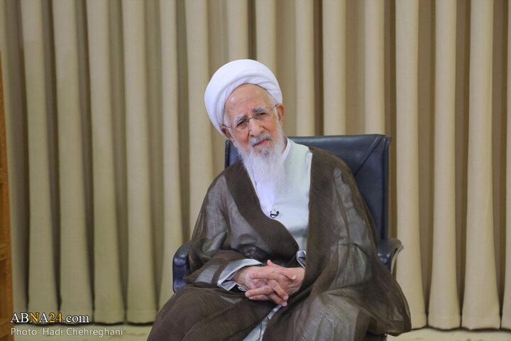 Photos: Custodian of Imam Reza Holy Shrine meets with Ayatollah Javadi Amoli
