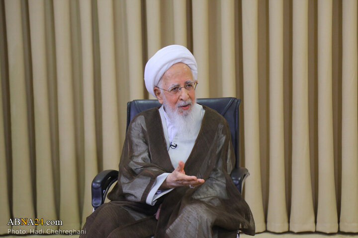 Photos: Custodian of Imam Reza Holy Shrine meets with Ayatollah Javadi Amoli