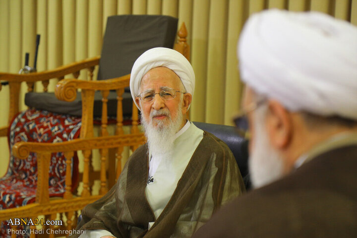 Photos: Custodian of Imam Reza Holy Shrine meets with Ayatollah Javadi Amoli