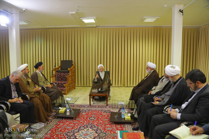 Photos: Custodian of Imam Reza Holy Shrine meets with Ayatollah Javadi Amoli