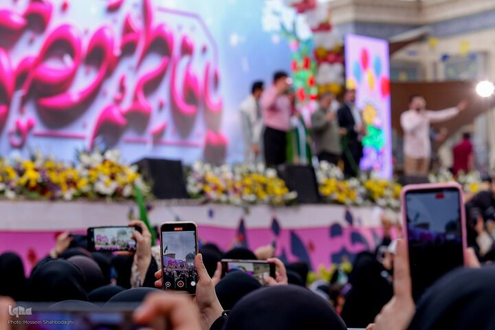 Photos: Thousands attend 'Mahfel' Quranic gathering in Qom, Iran