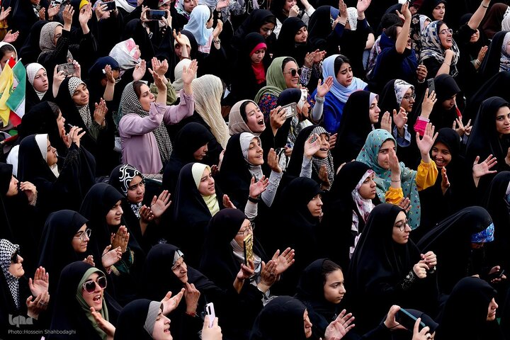 Photos: Thousands attend 'Mahfel' Quranic gathering in Qom, Iran