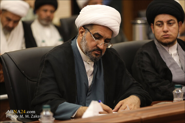 دیدار علمای حوزه علمیه نجف اشرف با دبیرکل مجمع جهانی اهل‌بیت(ع)