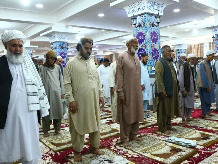 Photos: Friday prayers of Herat Shias held at Mahdieh