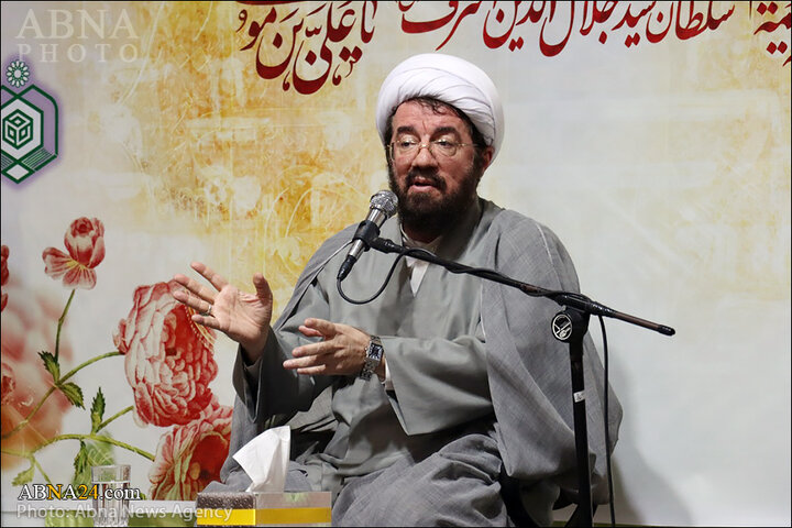 گزارش تصویری | جشن دهه کرامت با سخنرانی حجت الاسلام عالی