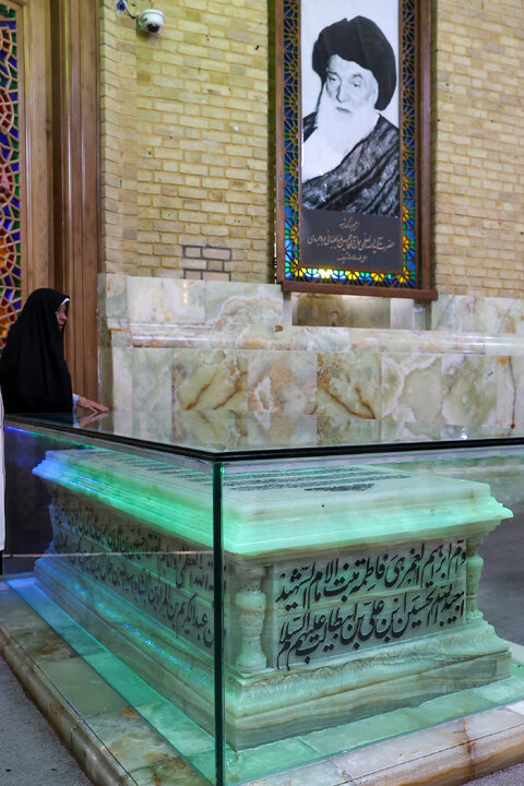 Photos: Pres. Pezeshkian visits Hazrat Masoumeh holy shrine in Qom
