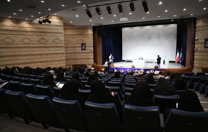 تصاویر| همایش بازشناسی مفاخر استان فارس