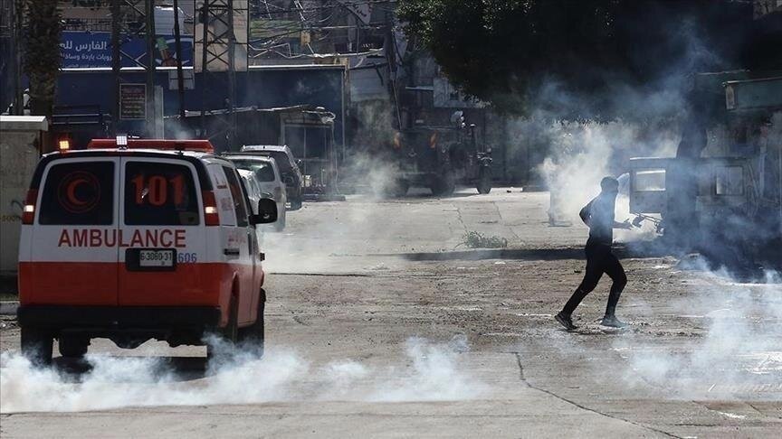 Israeli forces storm Nablus, injuring three Palestinians