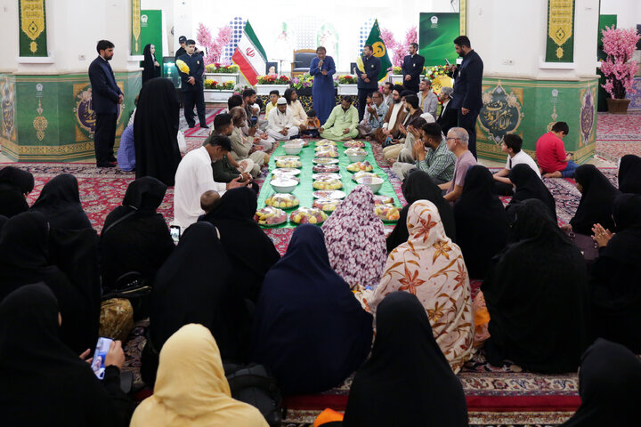 Photos: Traditional "Tabaq Dastarkhwan" ceremony held at Astan Quds Razavi