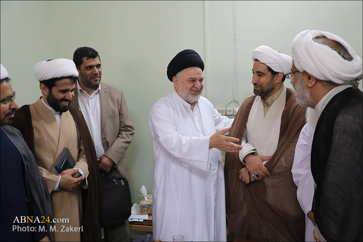 دیدار اعضای دانشنامه ویکی با حجت الاسلام شهرستانی