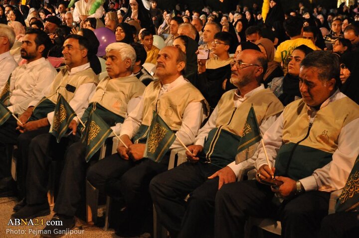 جشن بزرگ میلاد امام رضا(ع) در میدان امام خمینی(ره) اصفهان