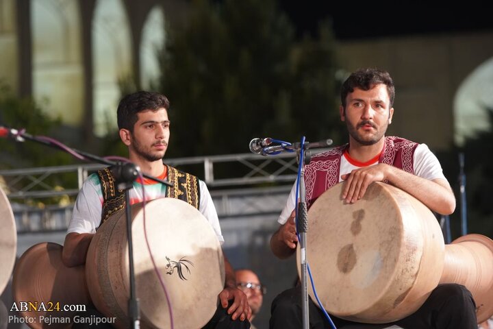 جشن بزرگ میلاد امام رضا(ع) در میدان امام خمینی(ره) اصفهان