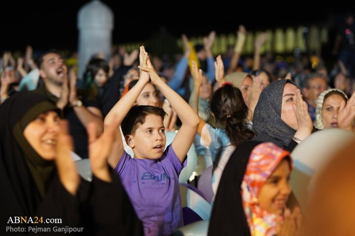 جشن بزرگ میلاد امام رضا(ع) در میدان امام خمینی(ره) اصفهان