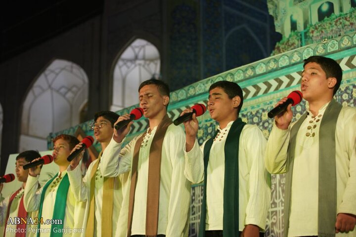 جشن بزرگ میلاد امام رضا(ع) در میدان امام خمینی(ره) اصفهان