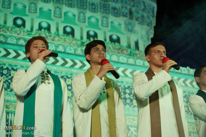جشن بزرگ میلاد امام رضا(ع) در میدان امام خمینی(ره) اصفهان