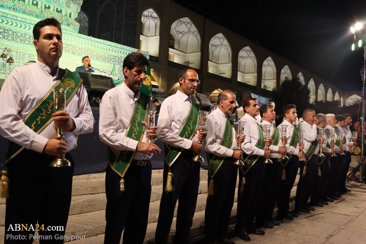 جشن بزرگ میلاد امام رضا(ع) در میدان امام خمینی(ره) اصفهان