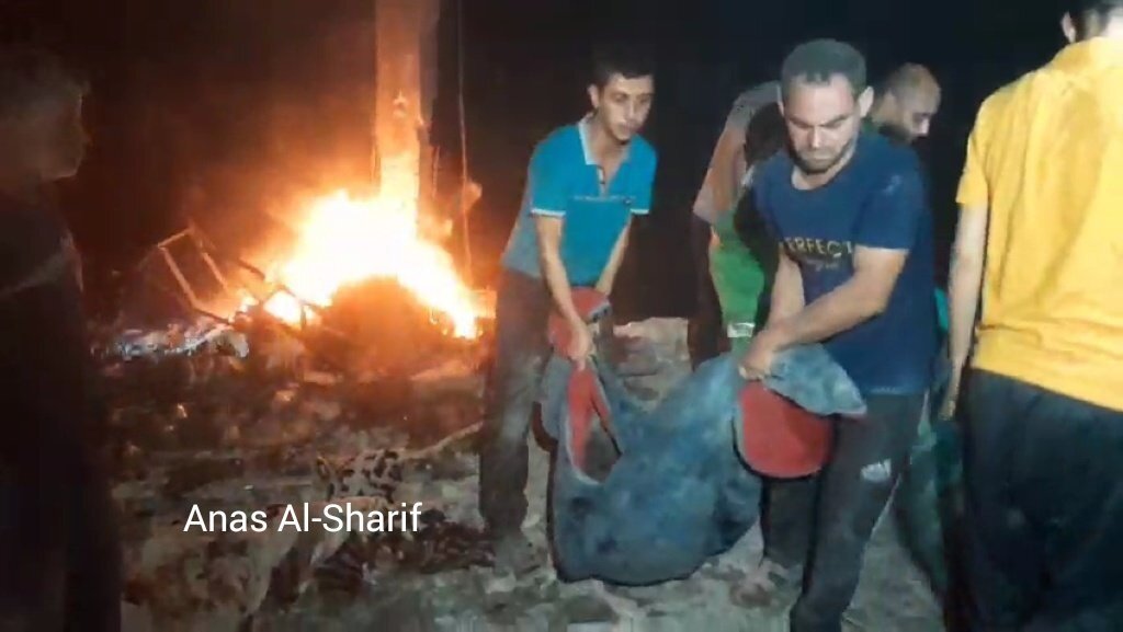Gaza: Israeli massacre following attack on school sheltering families