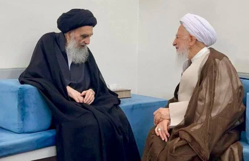 دیدار مهم آیت‌الله جوادی آملی با آیت‌الله سیستانی در نجف اشرف/ هدیه‌ای قرآنی در دیدار دو مرجع عالی‌قدر
