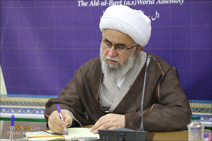 گزارش تصویری | دیدار مدیر حسینیه امام علی(ع) روسیه با آیت‌الله رمضانی