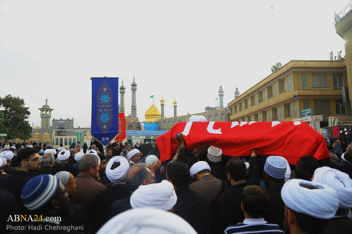 مراسم تشییع پیکر مرحوم حجت‌الاسلام نقده‌دوزان در شهر قم