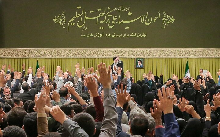 دیدار معلمان با رهبر انقلاب