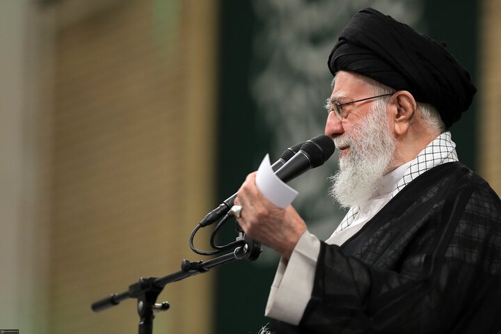 دیدار معلمان با رهبر انقلاب