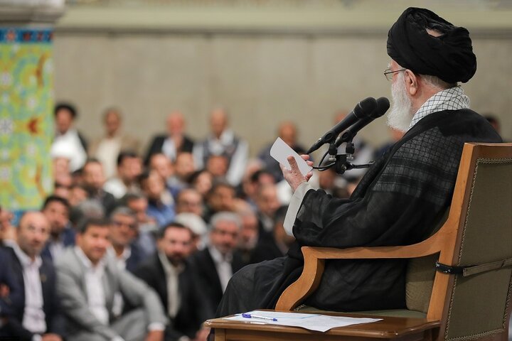دیدار معلمان با رهبر انقلاب