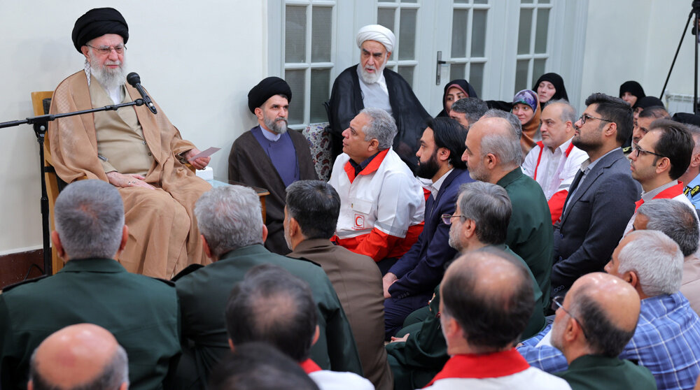 Imam Khamenei: Iran duty-bound to stand against oppressive regimes